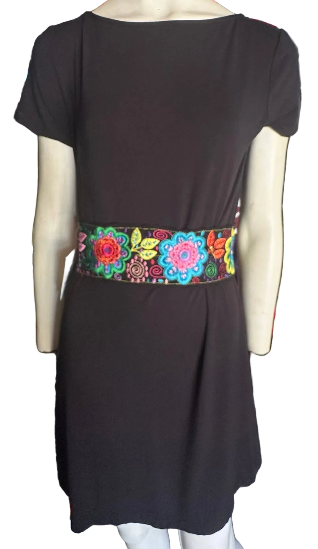 Women’s Wide Floral Embroidered Waist Belt